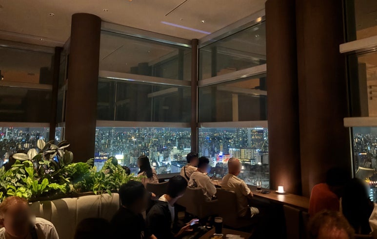 アサヒスカイルーム内部全景