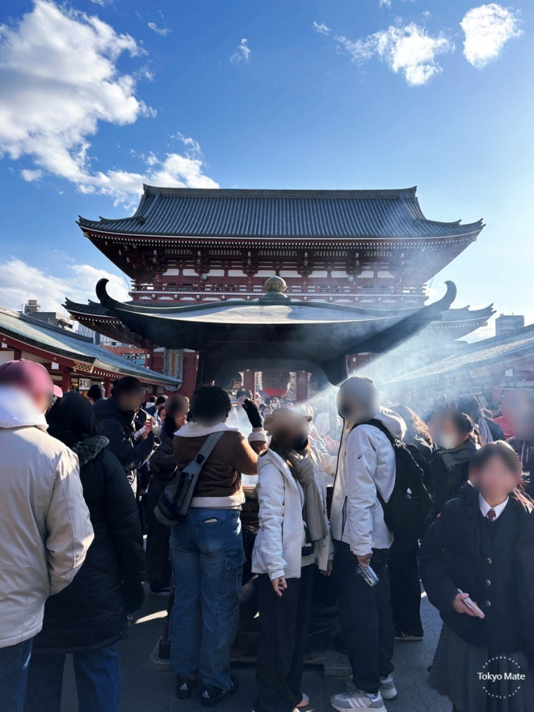 Asakusa Sensoji jokoro incense smoke ritual