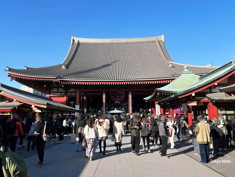 Asakusa Sensoji main hall prayer and worship method