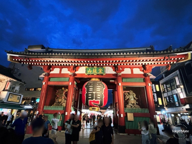 Asakusa Sensoji Kaminarimon night illumination