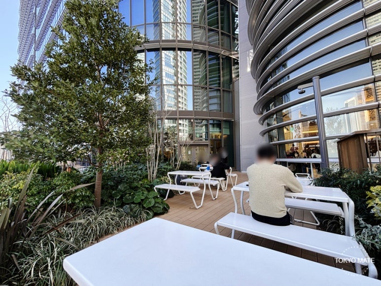 %Arabica Tokyo outdoor terrace at Azabudai Hills Tower Plaza 4F