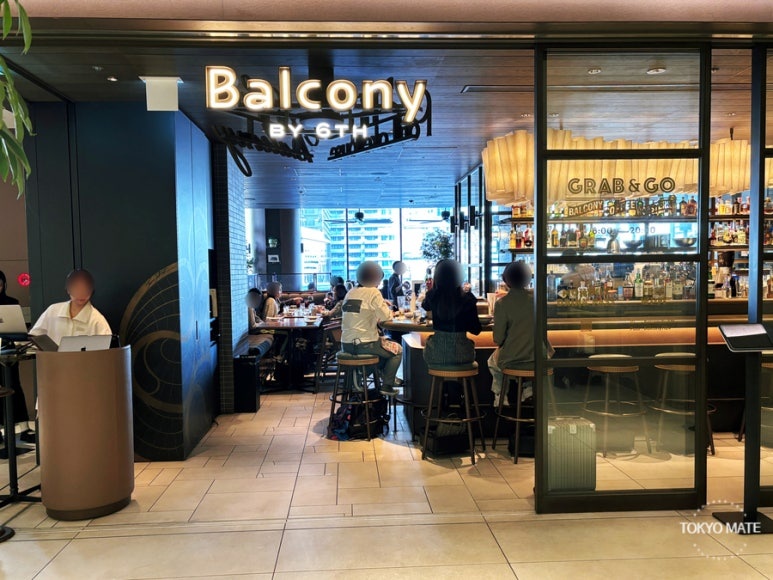 Entrance to Balcony by 6th on Tower Plaza 3F at Azabudai Hills
