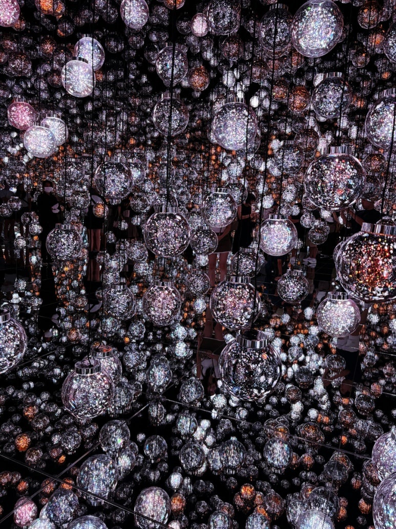 Azabudai Hills teamLab Borderless iconic Crystal World artwork