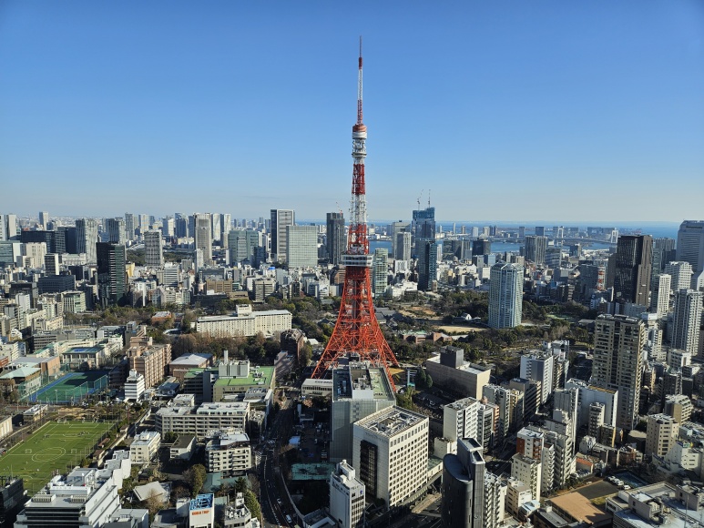 Azabudai Hills Sky Room: Tokyo Tower Sunset View Cafe on the 34th Floor