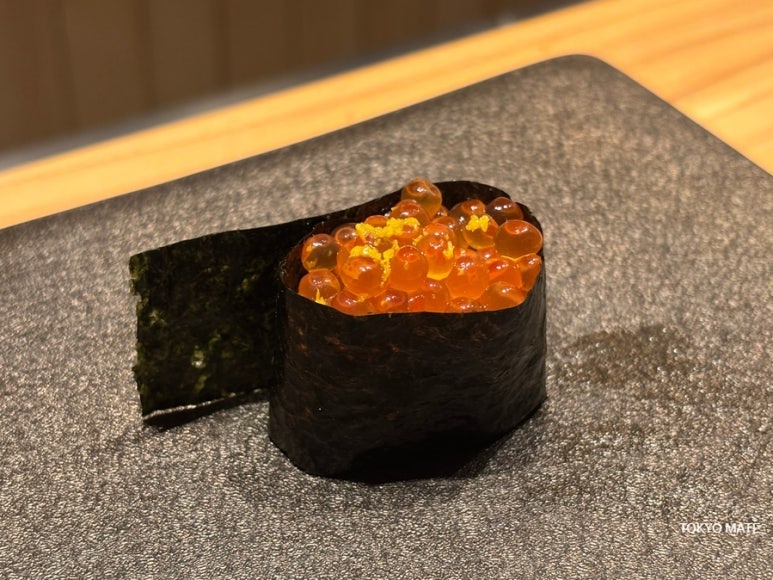 Sushi Azabu ikura salmon roe gunkan