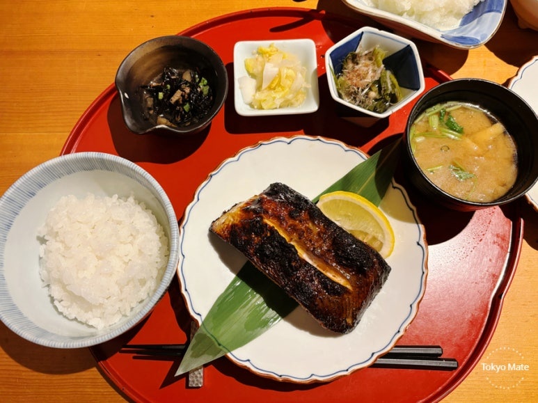 Shinshu miso-marinated salmon grilled set meal