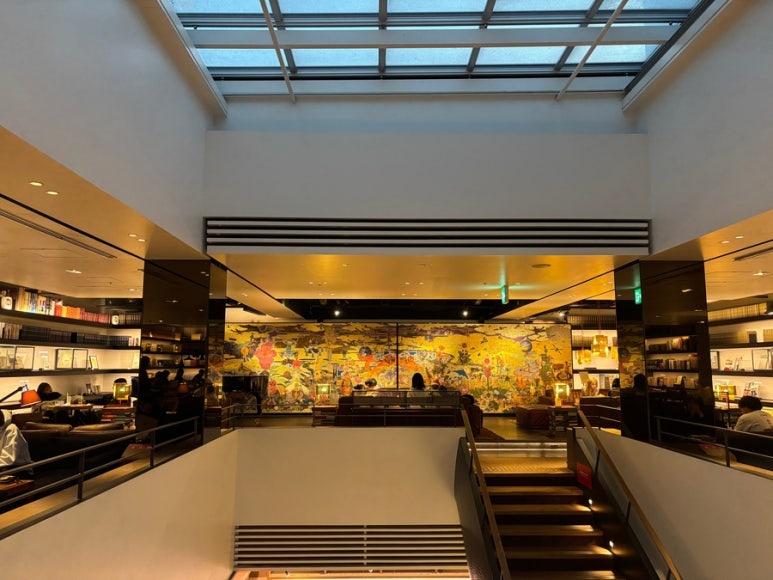 Anjin premium lounge at Tokyo Tsutaya Bookstore
