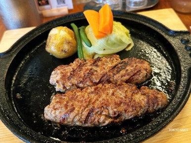 Grill K Queen hamburg steak 260g with tomato basil sauce