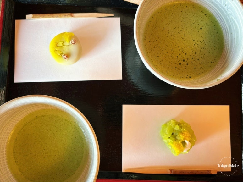Hamarikyu Onshi Garden Nakajima no Ochaya matcha and wagashi set 1000 yen