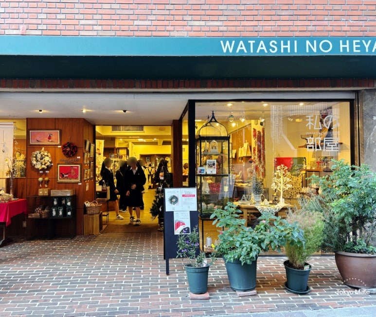 Jiyugaoka Sunset Alley evening atmosphere shops