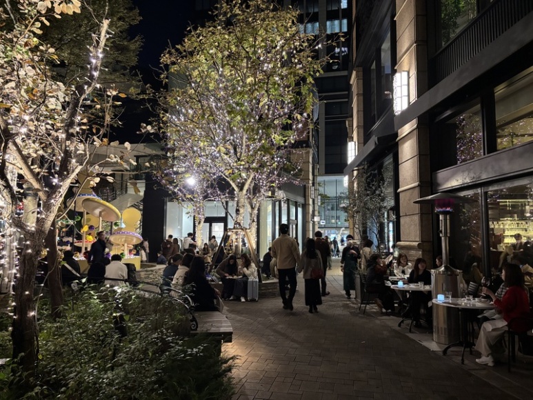 Marunouchi Brick Square illumination