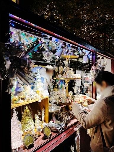 2025年丸の内クリスマスマーケット風景4