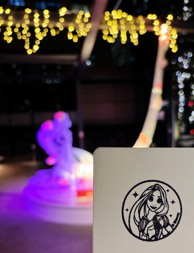 丸の内ディズニーモニュメント ラプンツェル (丸の内テラス)