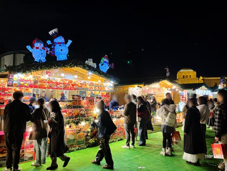 2025 Meiji Jingu Gaien Christmas Market food corner