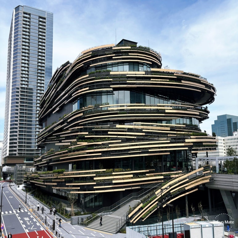 MoN Takanawa Guide: Rooftop Foot Bath, Tsukimi Terrace & Exhibitions (2026)