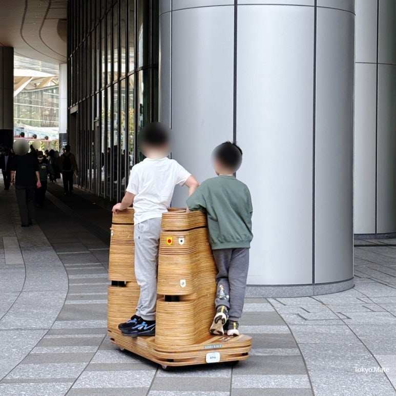 MoN Takanawa autonomous mobility vehicle