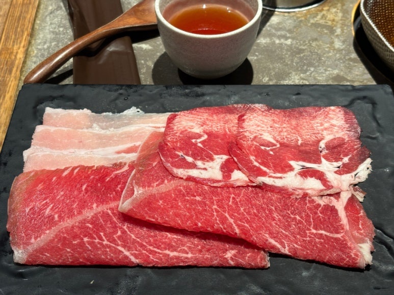 Premium beef tongue and pork combination set