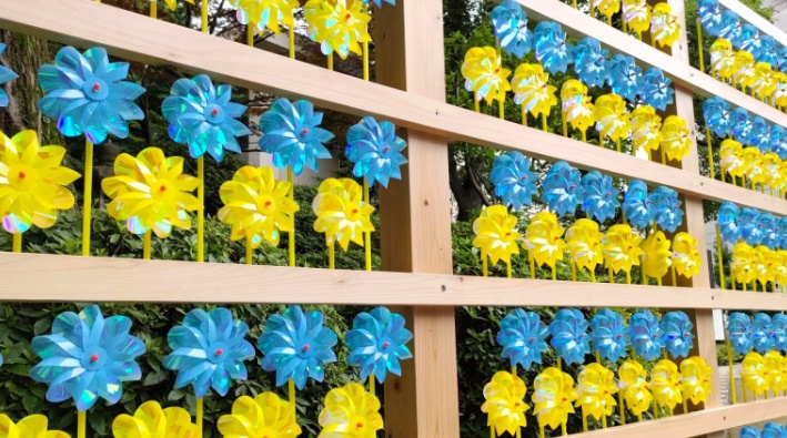 Nezu Shrine Kazaguruma Matsuri 700 pinwheels summer festival