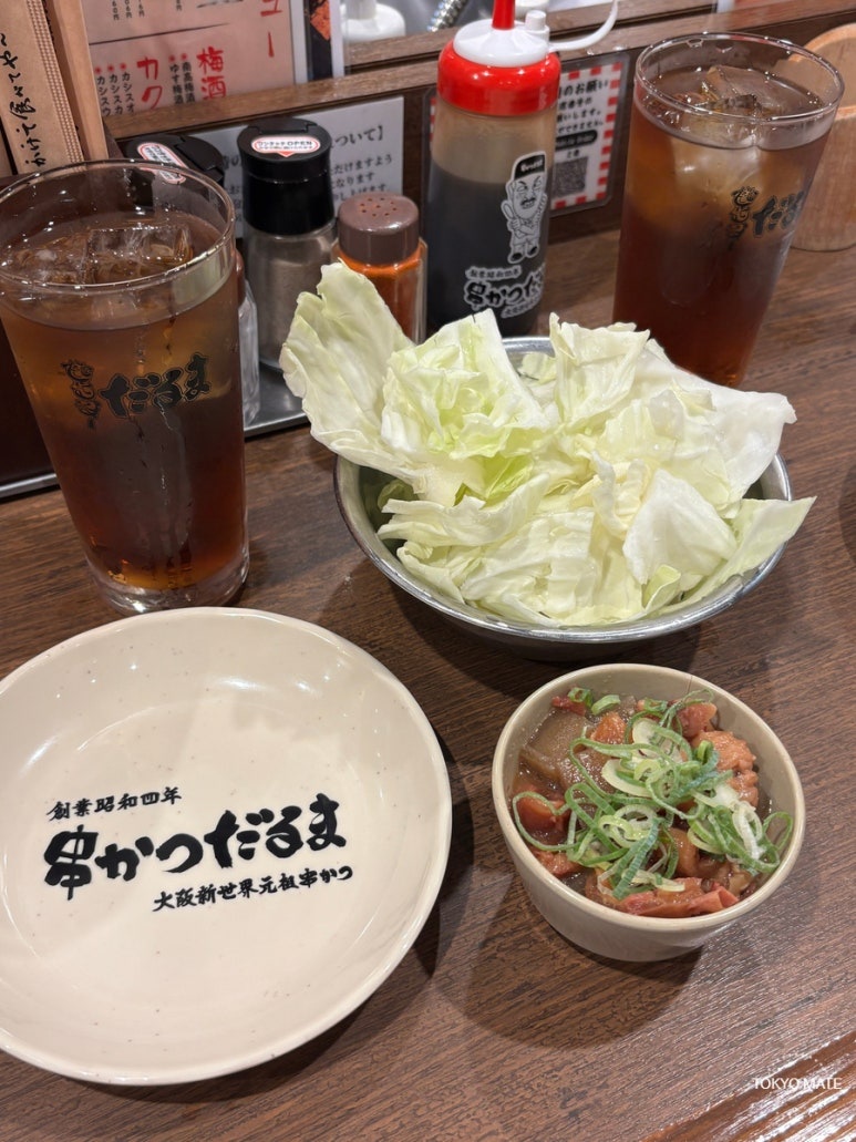 Raw cabbage ordered alongside kushikatsu at Daruma