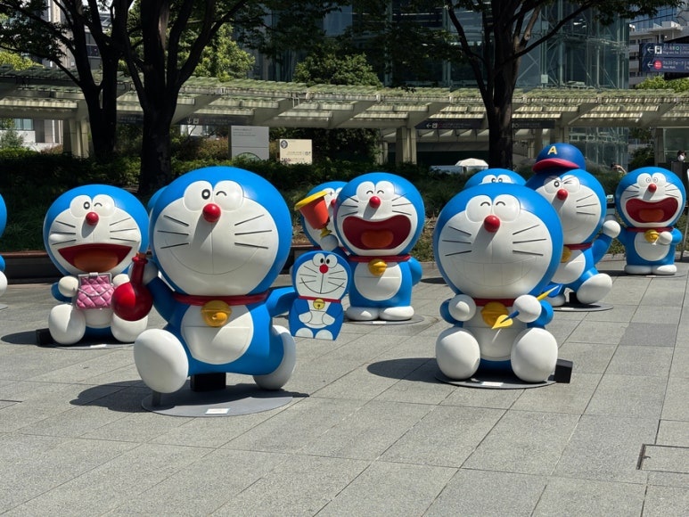 Complete Guide to Roppongi Attractions: Observatory, Museums, Shopping & Restaurants A to Z