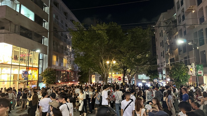 Azabu-Juban Noryo Festival stalls and people in yukata