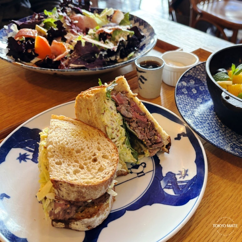 Bricolage Bread & Co. at Roppongi Hills: Sakurazaka Cherry Blossom Terrace Cafe