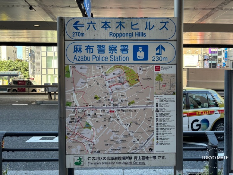Walking route from Roppongi Station Oedo Line Exit 3 toward Roppongi Hills