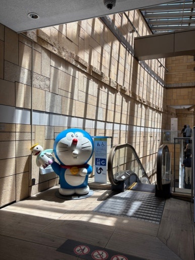 Doraemon display on the way to the Roppongi Hills Arena