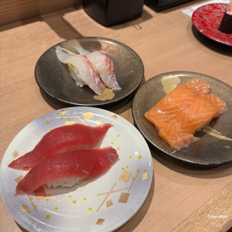 Sushitsune Shibuya PARCO tuna salmon and sea bream sushi
