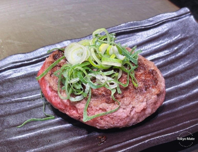 Rare hamburg with red center