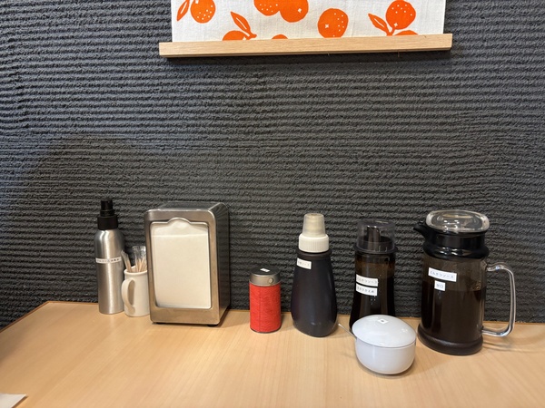 Dipping tonkatsu in salt at Horiichi