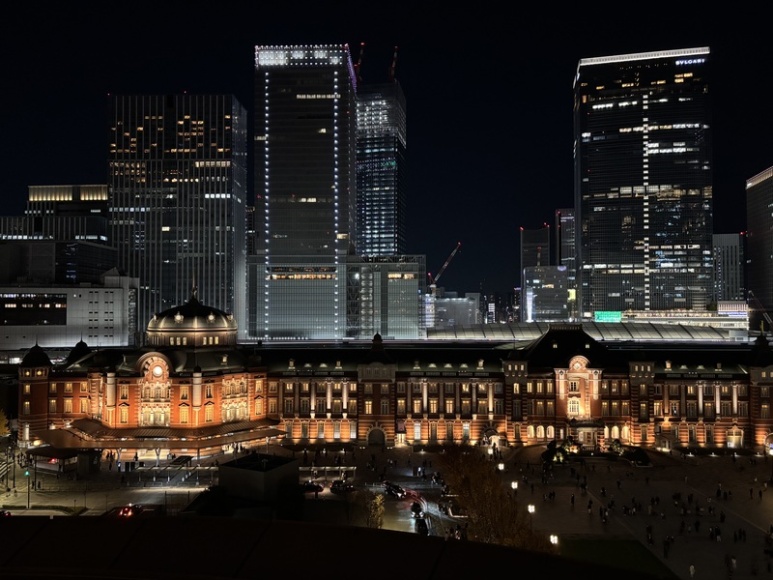 Tokyo Station night view from Shin-Marunouchi Building