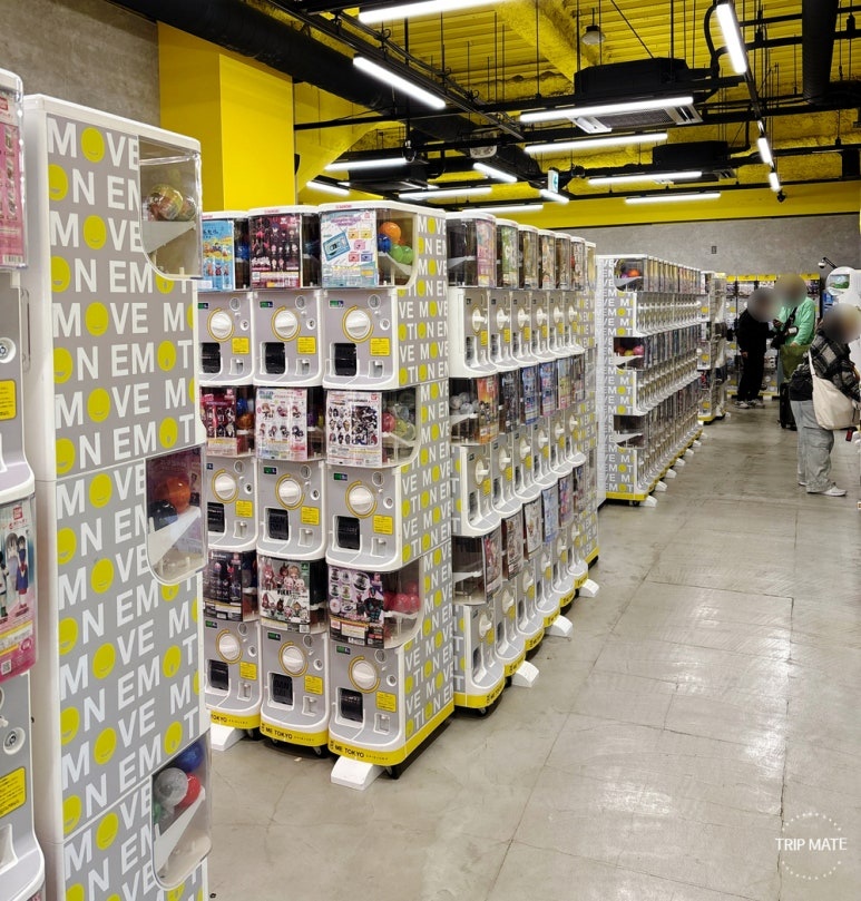 Shinjuku ME TOKYO B1F gashapon shop