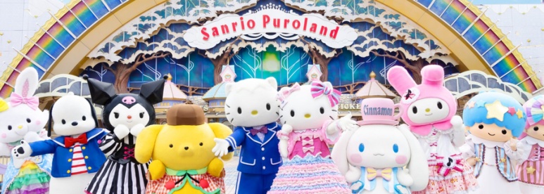 Sanrio Puroland indoor parade, Hello Kitty and My Melody characters