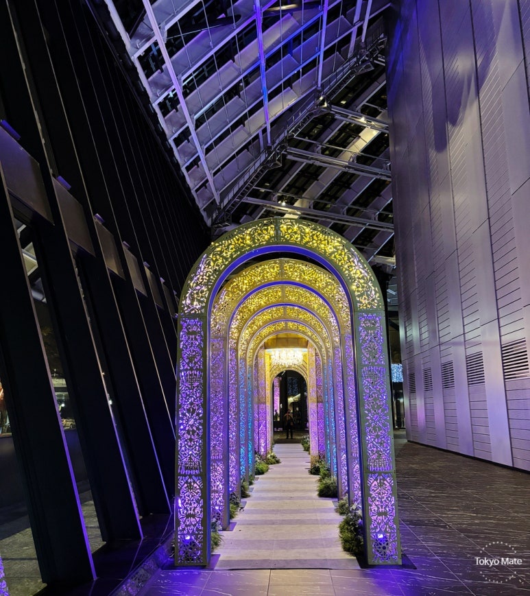 Shinjuku Sumitomo Building Christmas illumination overview