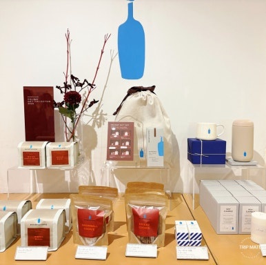 Blue Bottle at NEWoMan Busta Shinjuku 1F interior