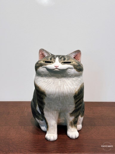 Another cat-motif work by YU SORA at the exhibition