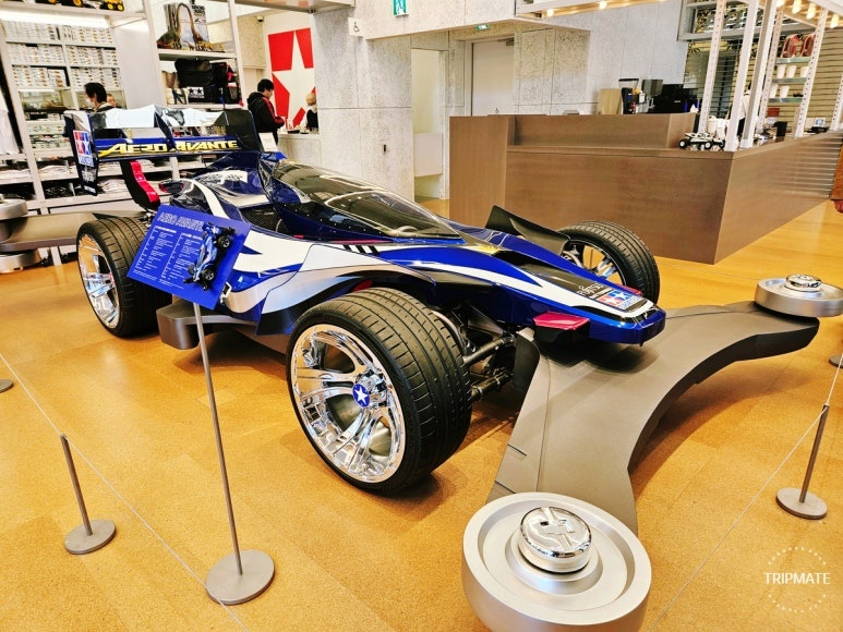 Tamiya Plamodel Factory Tokyo 1:1 full-scale Aero Avante display