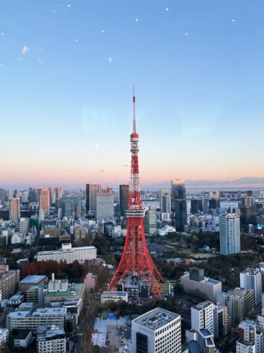 Fantastic interior of teamLab Borderless at Azabudai Hills