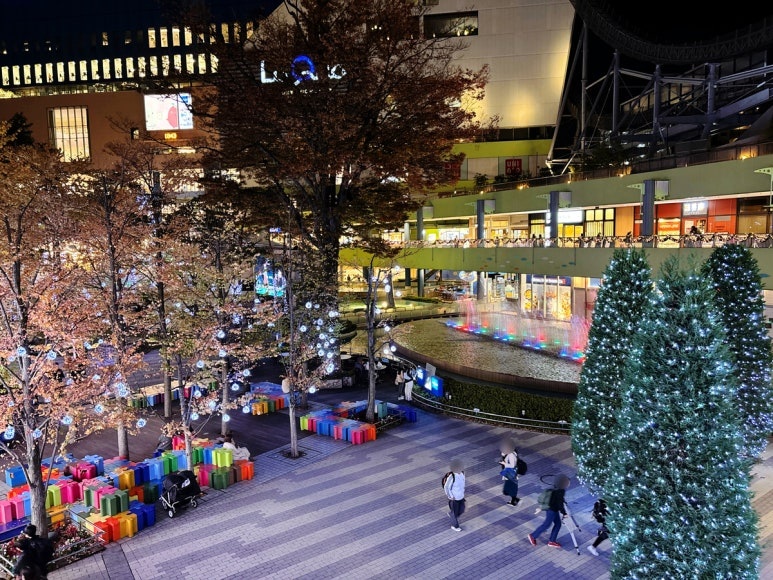 Tokyo Dome City Water Symphony fountain and illumination