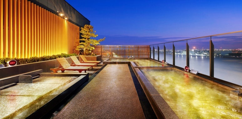 Haneda Airport Onsen Izumi Tenku-no-Yu