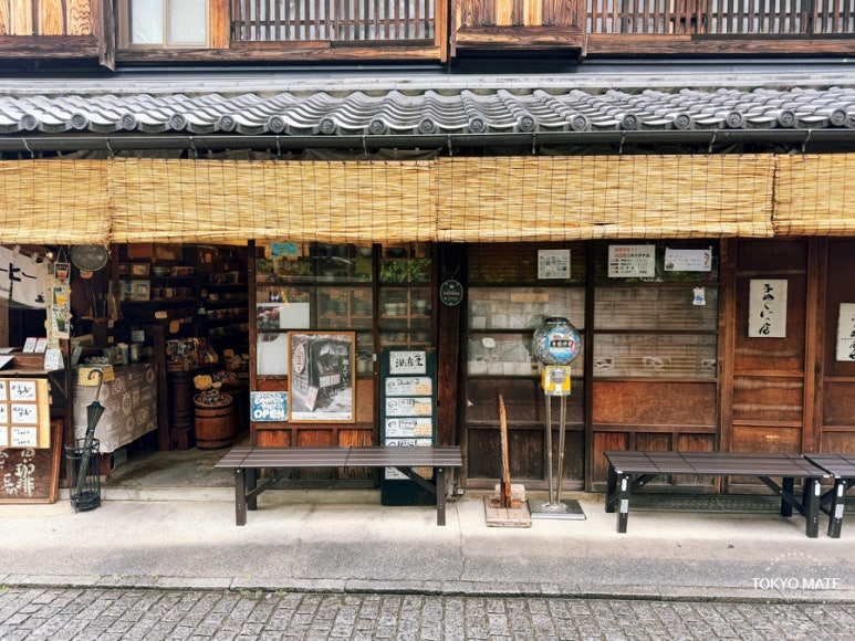 Kawagoe things to do Kuratsukuri street Tokinokane Little Edo day trip course