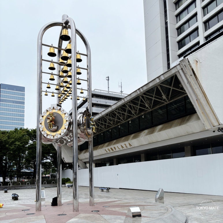 Nakano Sun Plaza after closing, awaiting redevelopment