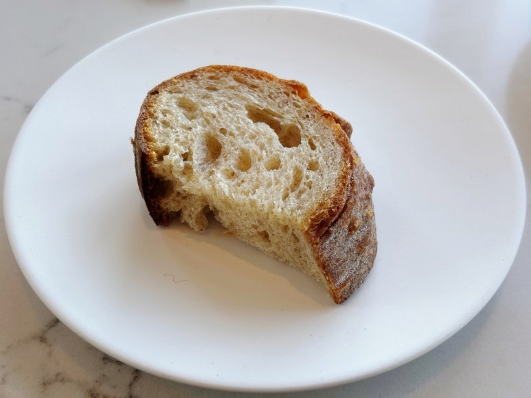 Tokyo Node Dining pre-meal bread