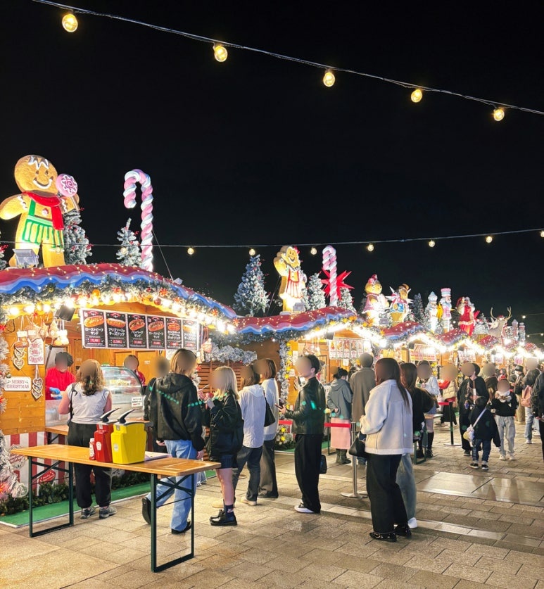 German sausage and potato plate at Tokyo Skytree Christmas Market