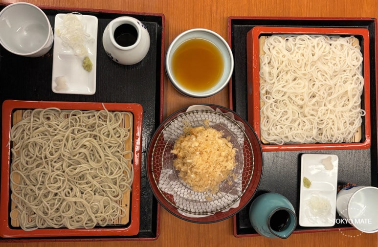 Sarashina Horii Honten Mori Soba and white Sarashina Soba