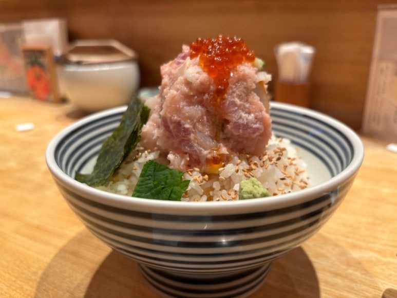 Tsujihan kaisendon Ume grade bowl