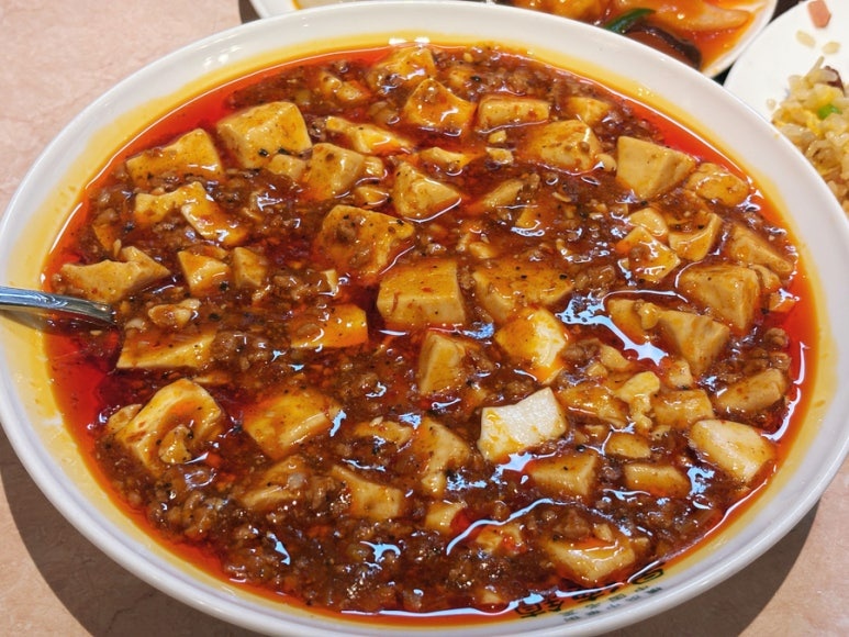 Keitokuchin's signature Sichuan mapo tofu, 麻婆豆腐 (mapo dofu)