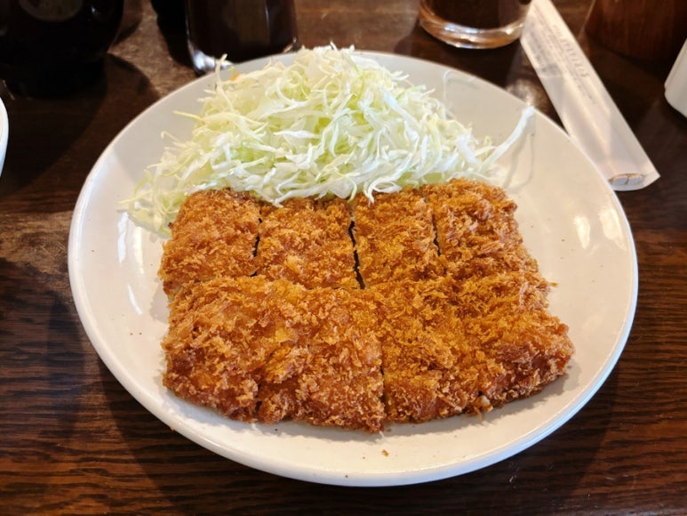 Crispy outside, tender inside katsuretsu
