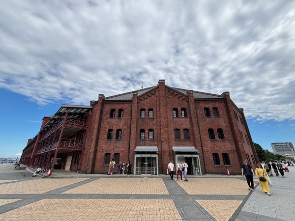 Akarenga Soko Signage